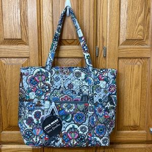 Vera Bradley Far Far Away Vera Tote